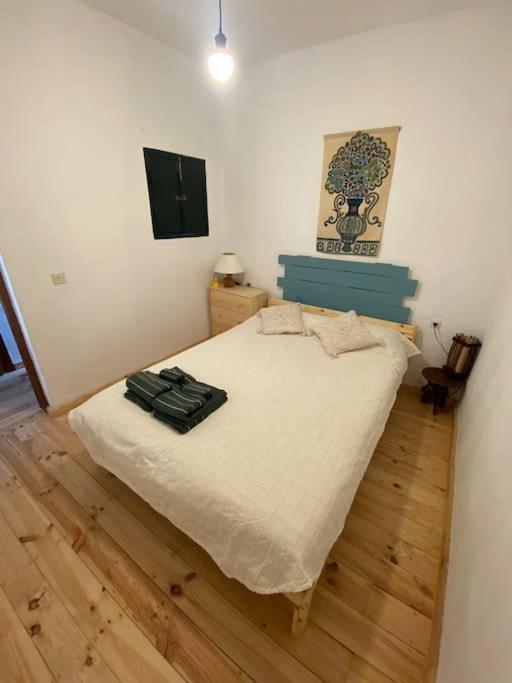 Agradable Casa Rural Con Suelos De Madera Santa Olalla del Cala Exterior photo